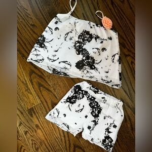 Size 7 Little Girl Brand New Black & White Short Set